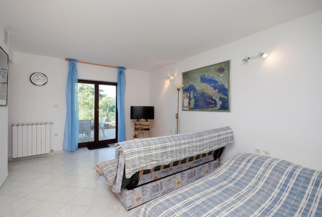 Apartments Slavica Rabac Bagian luar foto