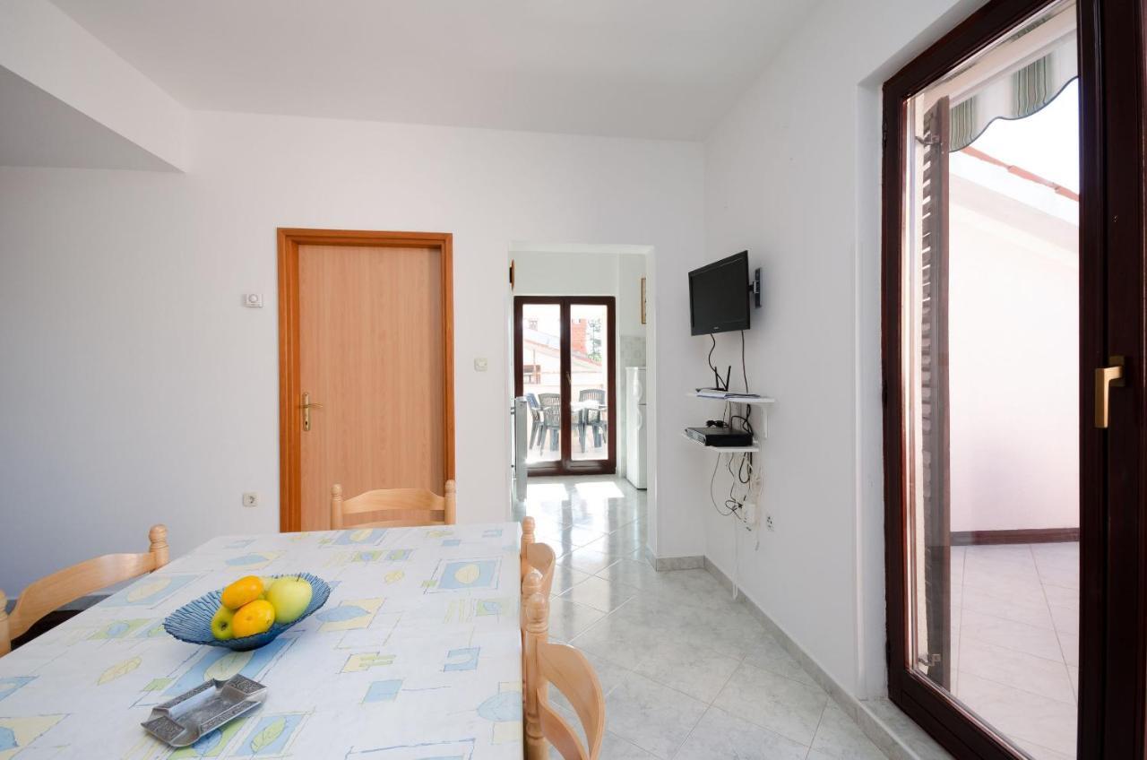 Apartments Slavica Rabac Bagian luar foto